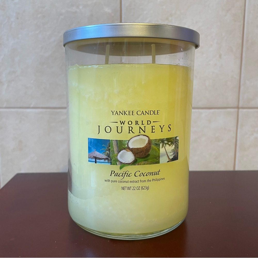 Yankee Candle World Journeys “PACIFIC COCONUT”Large Jar 2-Wick Candle Fragrance